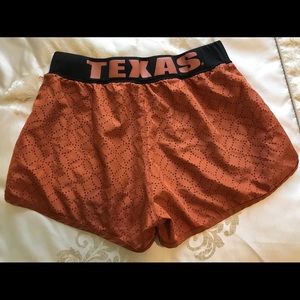 University of Texas Longhorns shorts M